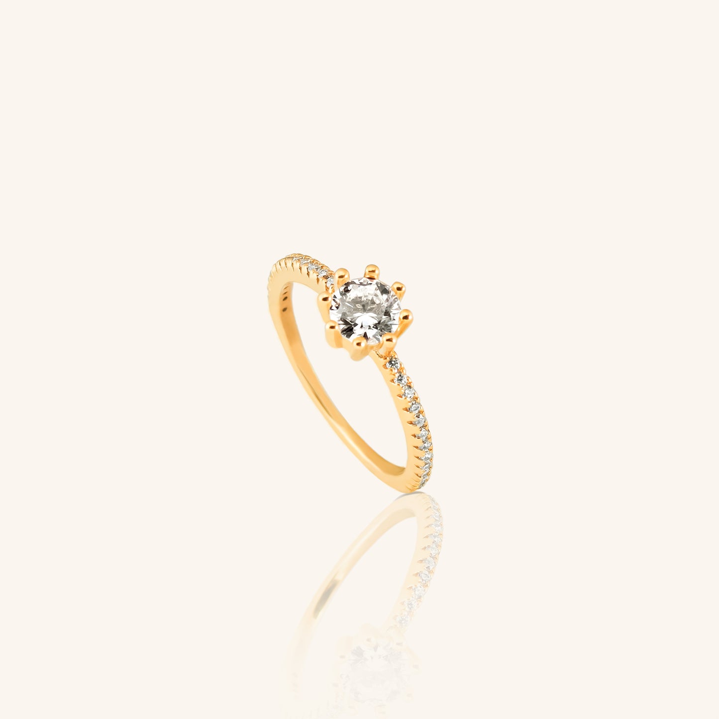 Round Dia Solitaire Eight Nail Ring