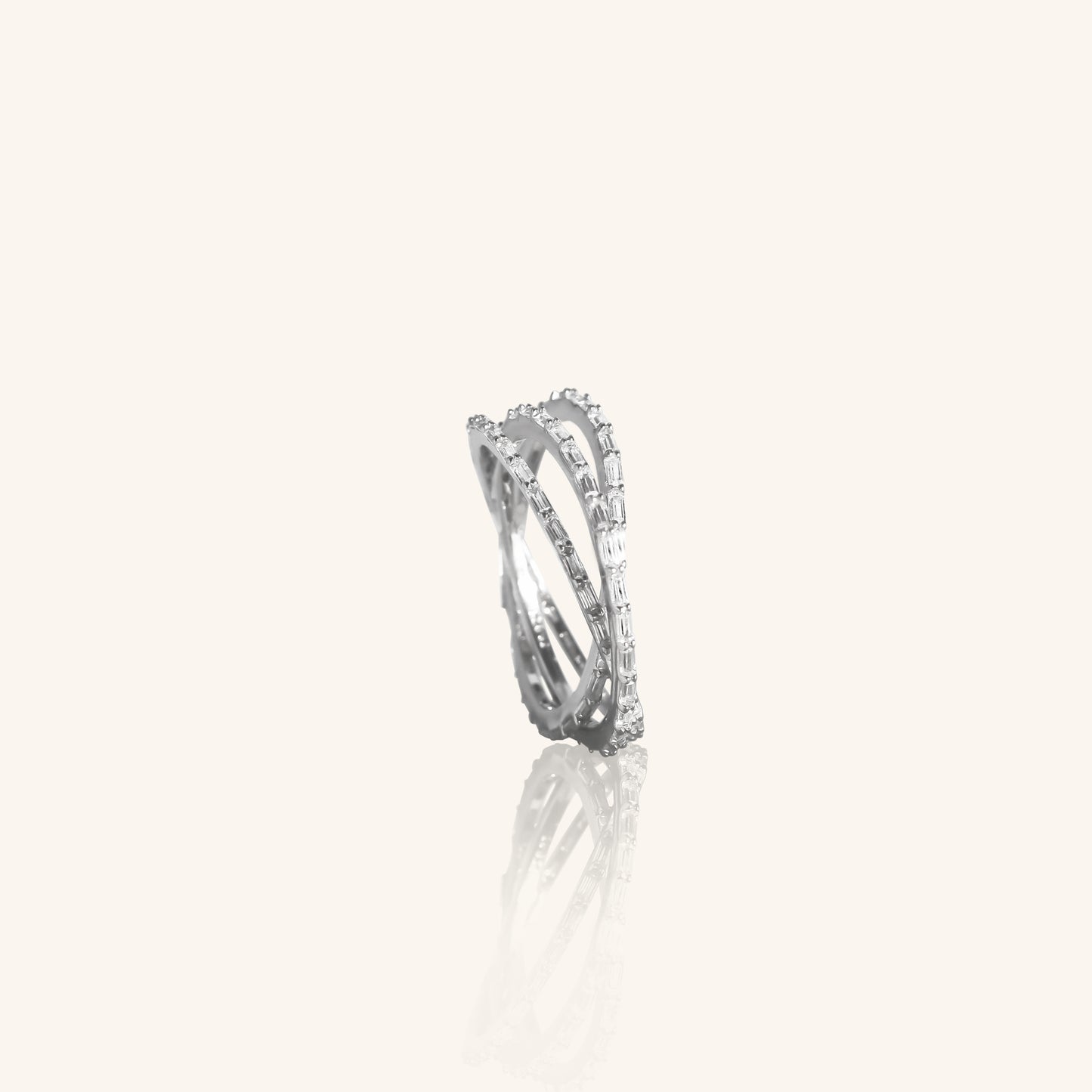 Veeba Three Interlink Ring