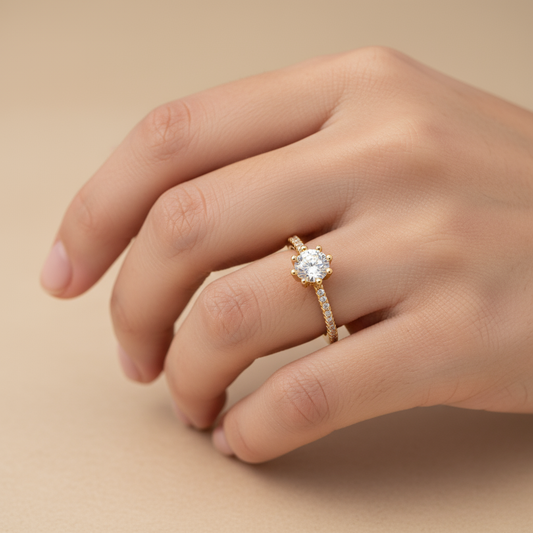 Round Dia Solitaire Eight Nail Ring