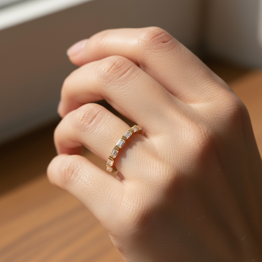 Horizontal Baugget Eternity Band