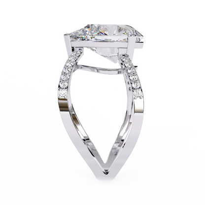 Saavi Ring Lab Grown Diamond
